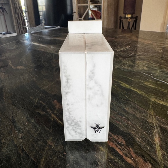 L'Afshar Marbe White Medium Clutch Bag - Picture 6 of 11